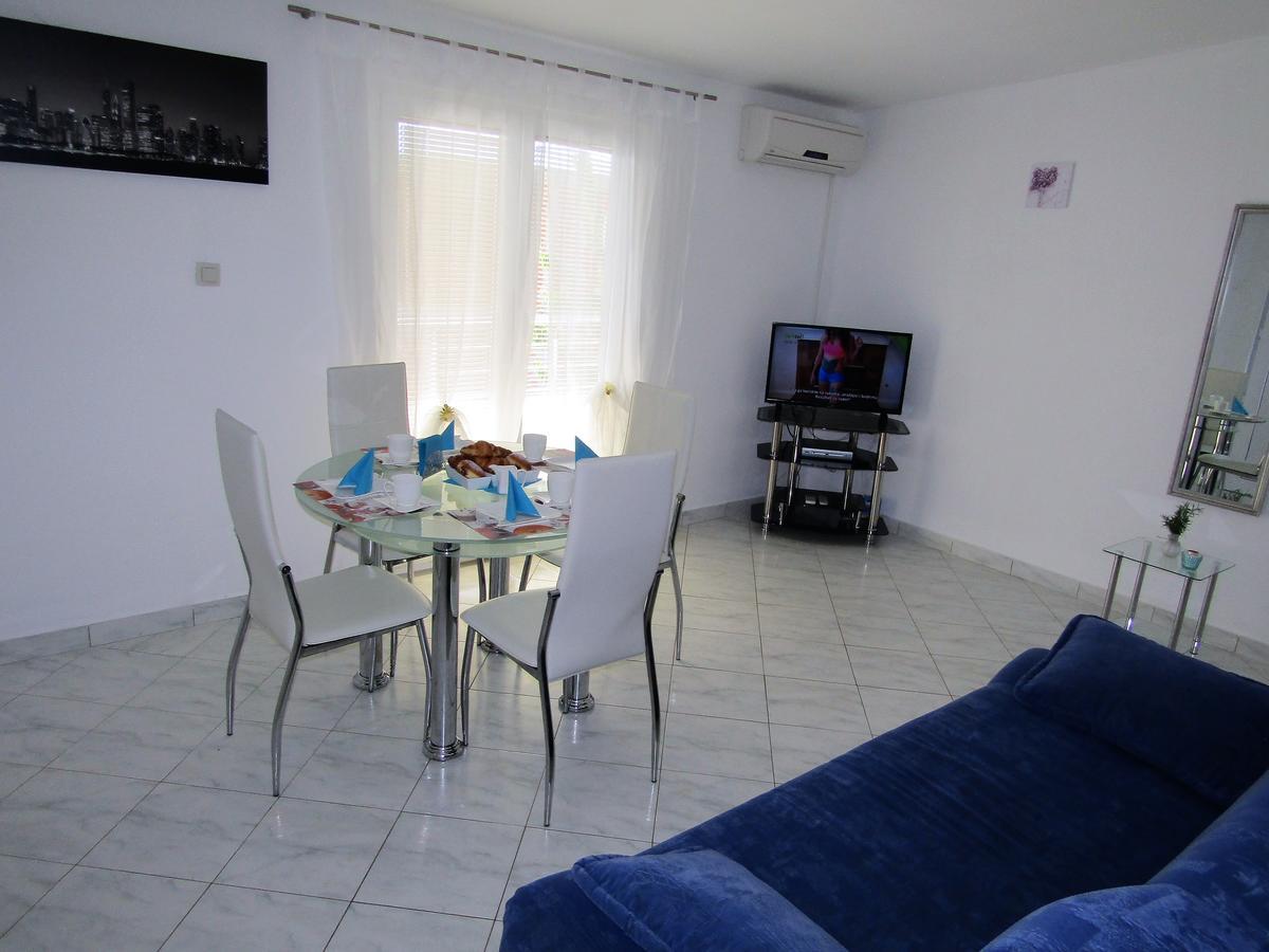 וודיצה Apartments Kokor מראה חיצוני תמונה